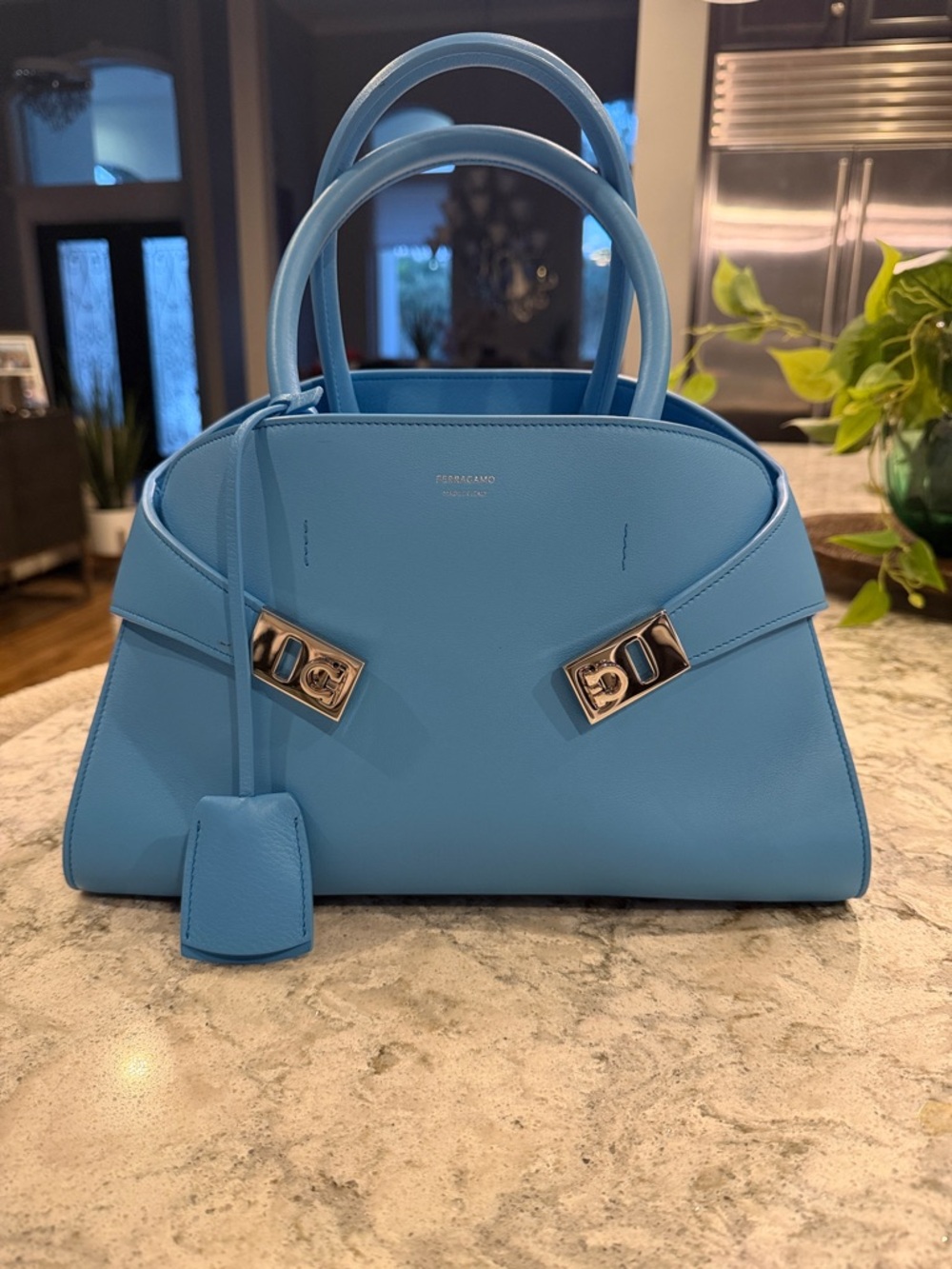 Salvatore Ferragamo Blue Leather Hug Handbag Sz Med